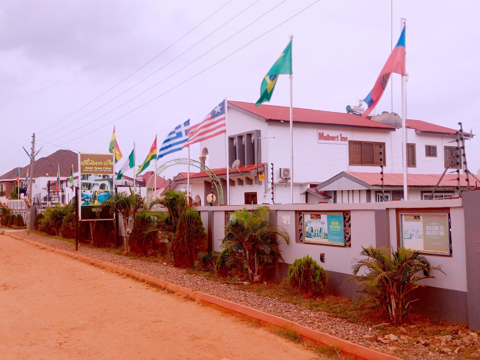 Malbert Inn Tema Exteriér fotografie